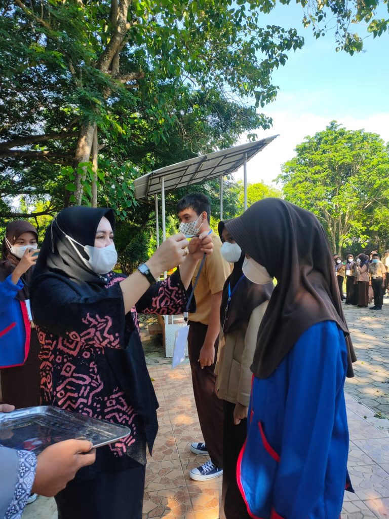 Tak Mau Tertinggal Dalam Komunikasi, UPT SMAN 3 Wajo Menggelar English Camp