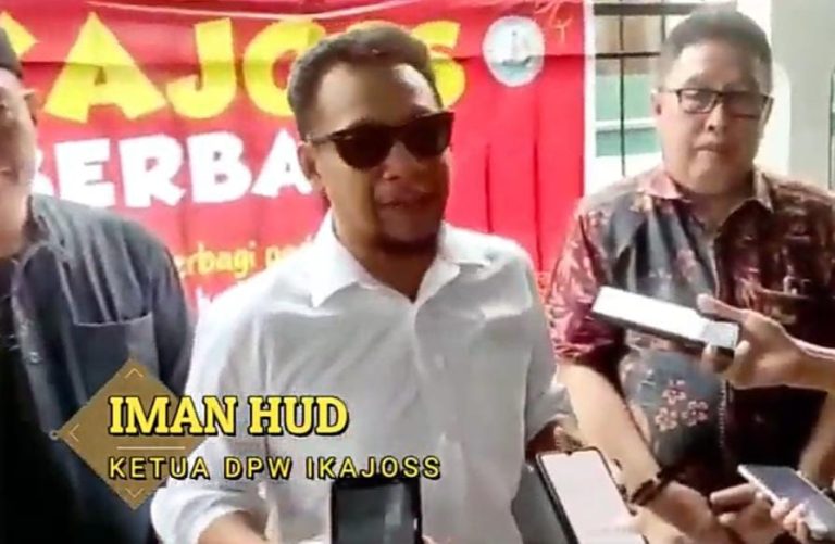 IKAJOSS Berbagi Kepada Korban Terdampak Banjir di Sulsel, Imam Hud : Ini Merupakan Tanggung Jawab