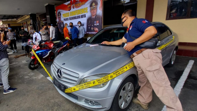 Polisi Gadungan Menipu Janda Kaya Raya Sejumlah Rp300 Juta