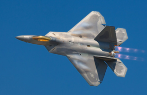 Pesawat Tempur F-22 Raptor