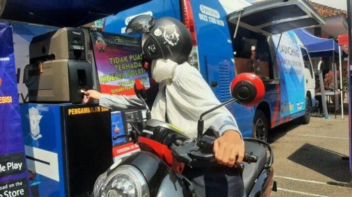 Cara Perpanjang SIM 'Drive Thru' Mudah dan Praktis