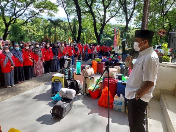 211 Mahasiswa FKM Unhas Ikut PBL II di 32 Desa