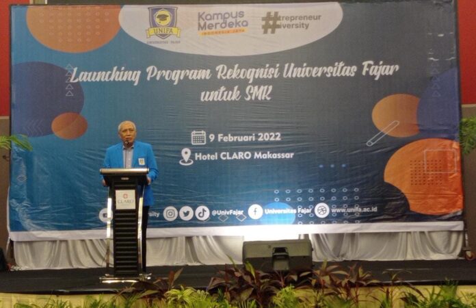 Sambutan Rektor Unifa, DR. Mulyadi Hamid, SE., M.Si pada Launhing Program Rekognisi untuk SMK- [FOTO/ZULQIFLI]