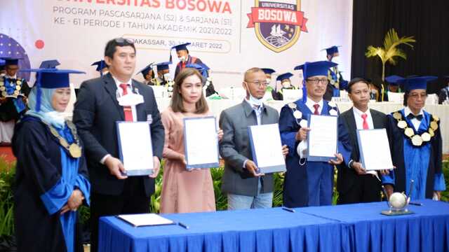 Kukuhkan 486 Wisudawan di Akhir Masa Jabatannya, Ini Pesan Rektor Unibos