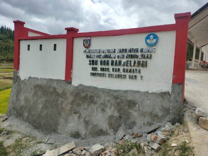 Pembangunan Gedung Sekolah Belum Selesai Sejak Tahun 2021 di Mamasa