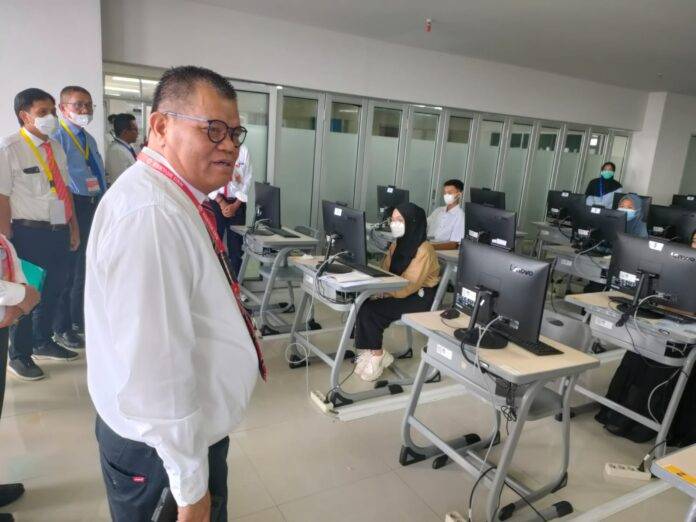 Kawal Tes UTBK SBMPTN Berjalan Lancar, Rektor; Peserta Kian Meningkat