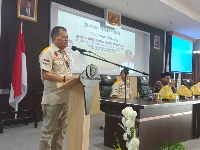 Rektor UNM Dorong Mahasiswa KKN Mamuju Tengah Bikin Program Desa Binaan