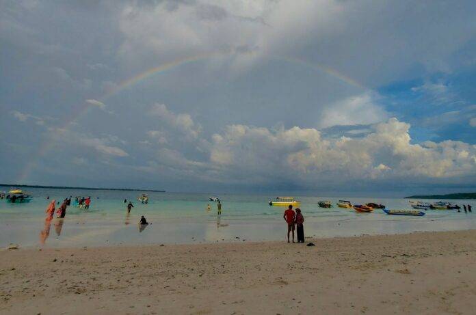 Keindahan Pantai Bira - [FOTO/NURWAHIDA JUMRAH]