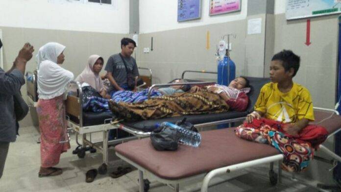 Puluhan Warga Lombok Keracunan Nasi Bungkus, Dinas Kesehatan Turun Tangan