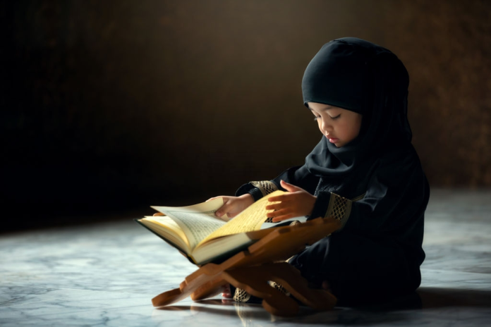 Kiat Praktis Mengajar Anak Hafal Al-Qur’an Sebelum Usia 7 Tahun