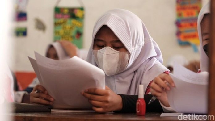 Soal pilihan ganda Agama kelas 8 SMP