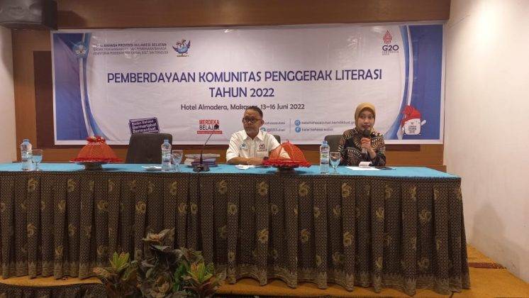 Kegiatan Pemberdayaan Komunitas Penggerak Literasi 2022 Hadirkan Tokoh Literasi Bachtiar Adnan Kusuma