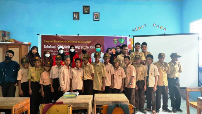 FKM Unhas Gelar Edukasi Gizi Seimbang pada Remaja