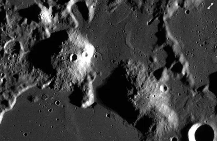 Bersiap Jelajahi Kubah Misterius di Bulan, NASA : Misi Artemis