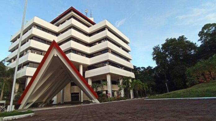 10 Perguruan Tinggi Terbaik di Indonesia Versi THE AUR 2022 UNHAS Peringkat 6