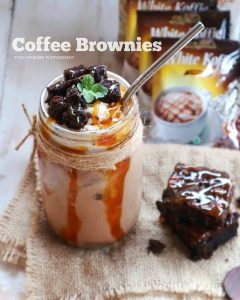 Coffee Brownies Saus Karamel.