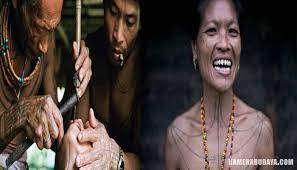Tradisi Unik Suku Mentawai, Gigi Runcing Tanda Kecantikan