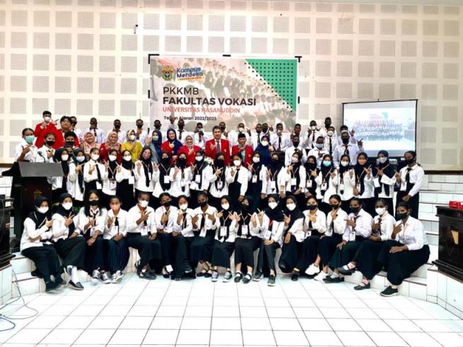 Fakultas Vokasi Universitas Hasanuddin (Unhas) Gelar PKKMB Tingkat Fakultas Tahun Akademik 2022/2023