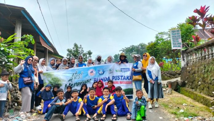 Semangat Adiwiyata Warnai Aktivitas Bunda Pustaka SD Negeri Borong Makassar