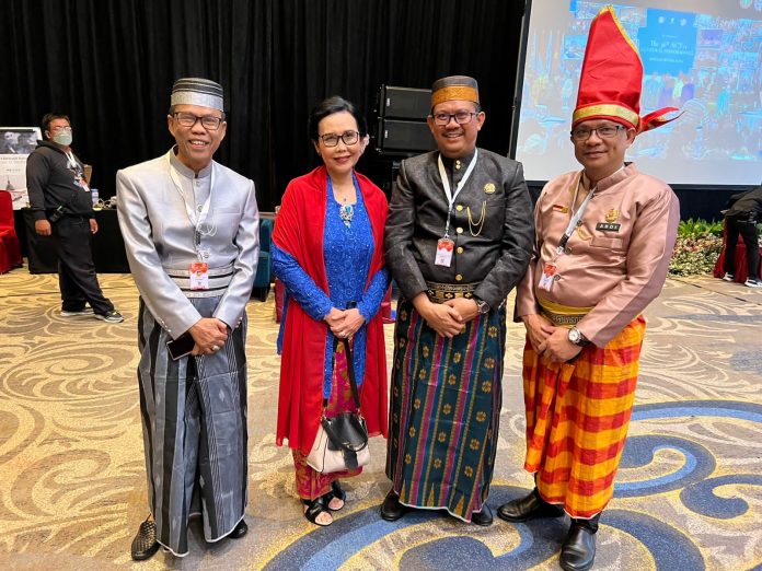 Pengurus Persatuan Guru Republik Indonesia Sulsel saat hadir menjadi peserta ASEAN+1 Council of Teachers Convention ke-36, di Jakarta 2-4 September 2022.