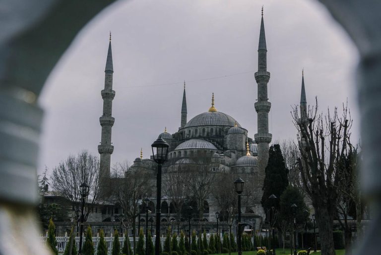Khutbah Jumat Edisi 9 September 2022, Tema : Tawakal dan Takdir yang Dijalani  Manusia