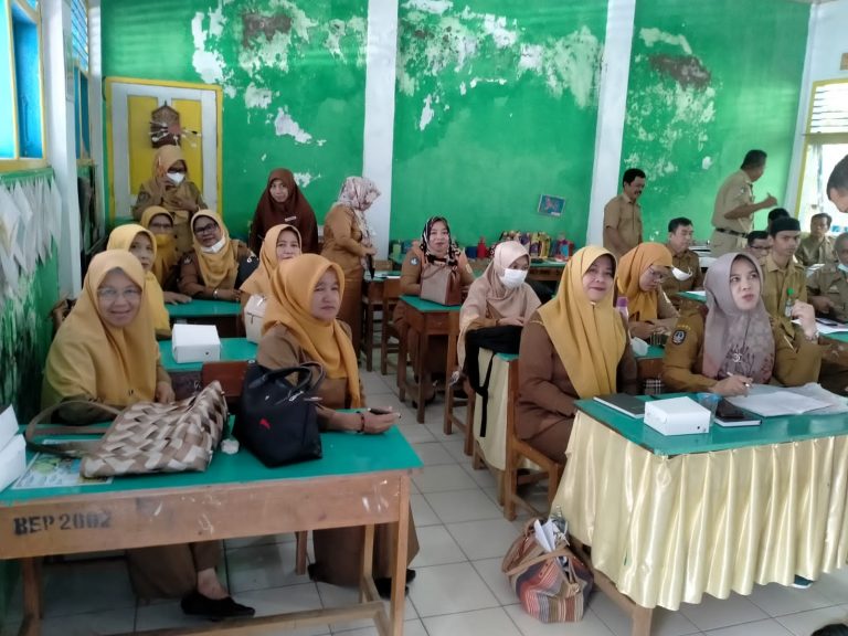 Rapat kordinasi di SDN 125 Sinjai Utara