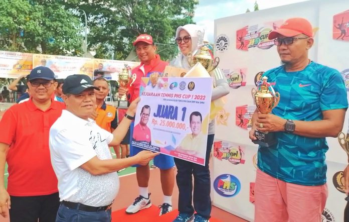 UNM PHS Sukses Raih Juarai Turnamen Tenis PHS Cup I