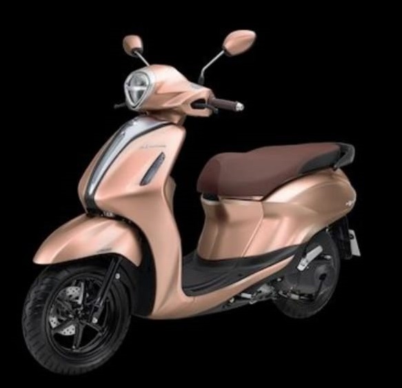 New Yamaha Grande 125 Hybrid 2023 Pecahkan Rekor Motor Matic Teririt