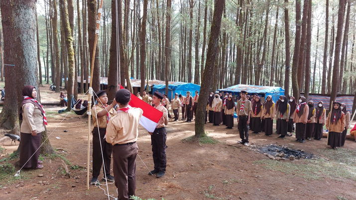 Bosowa School Makassar Gelar Pelantikan Tamu Ambalan dan Tamu Pasukan di Malino