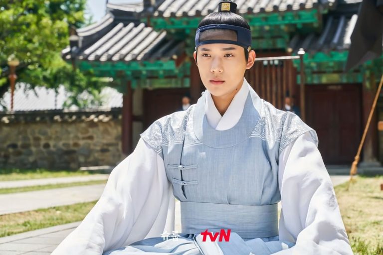 Link Nonton dan Download Under The Queen’s Umbrella Episode 3 Sub Indo Gratis