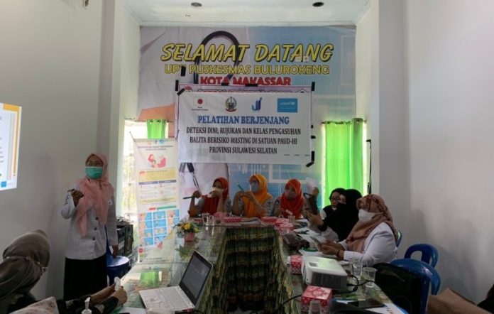 Mahasiswa Magang PKIP Unhas Ikut Pelatihan Berjenjang Deteksi Dini Anak Wasting di Puskesmas Bulurokeng