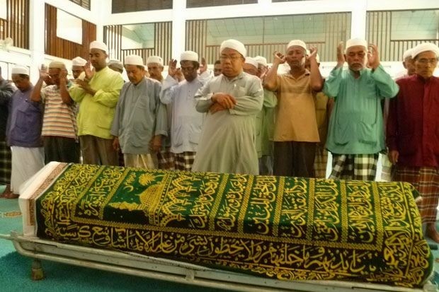 Doa untuk Jenazah Laki-laki dan Artinya