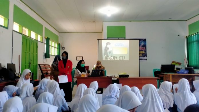 Mahasiswa Magang PKIP Unhas Ajak Siswa Cegah Napza dan HIV/AIDS Guna Menjaga Kesehatan Jiwa
