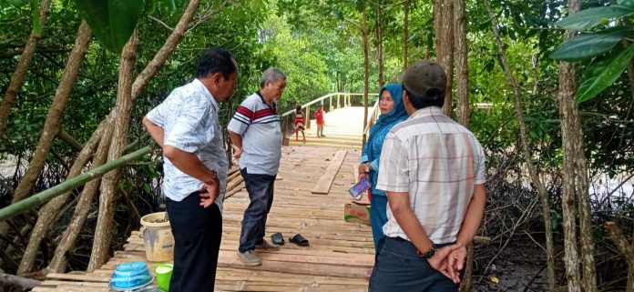 Lingkungan Tarrusang Berbenah Untuk Wisata Mangrove