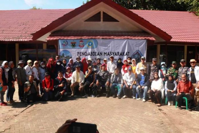 Gandeng Lantamal VI, FKM Unhas Gelar Pengabdian Masyarakat di Pulau Barrang Lompo