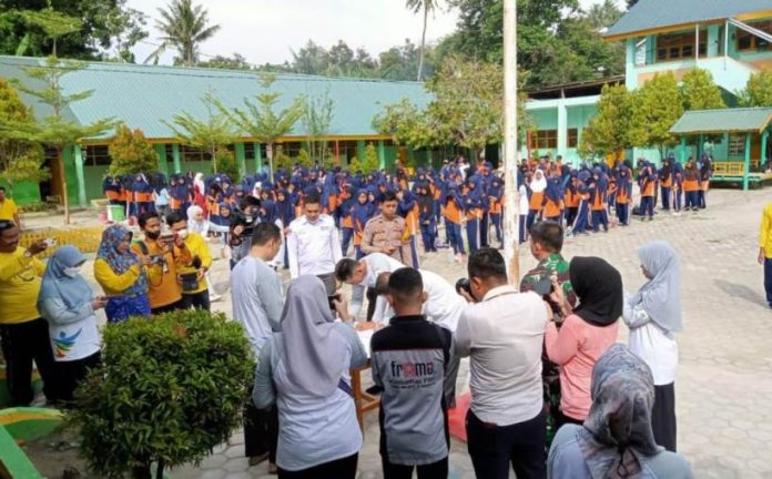 Sasar SDGs, Mahasiswa Magang FKM Unhas Ikuti Kegiatan Aksi Bergizi di Sekolah