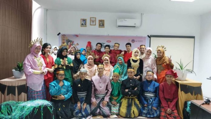 Meriahkan Hari Sumpah Pemuda, Bosowa School Makassar Gelar Festival Bulan Bahasa