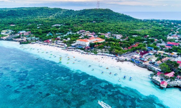 Pantai Tanjung Bira