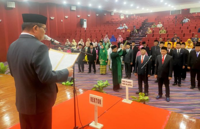 Lantik Pejabat Lingkup UNM, Prof Husain Syam Minta Hadirkan Energi dan Semangat Baru