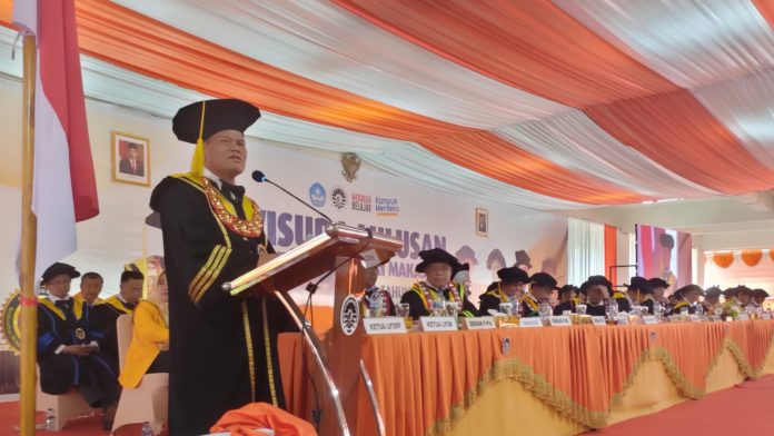 Wisuda UNM Periode Desember 2022, Rektor Tanamkan Kembali Ke Masyarakat Membawa Bekal