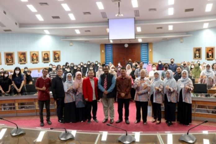 Prodi MARS, FKM dan SDGs Center Gelar Guest Lecturer dari University Of Leeds