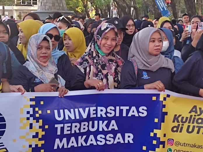 Melawan Mager UT Makassar Gelar Fun Walk Diikuti Ribuan Peserta dari Daerah Sulsel
