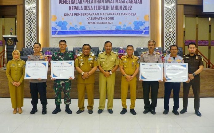 Kapolres Bone, AKBP Arief Doddy Suryawan menghadiri acara Pembekalan/Pelatihan Awal Masa Jabatan Kepala Desa Terpilih Tahun 2022