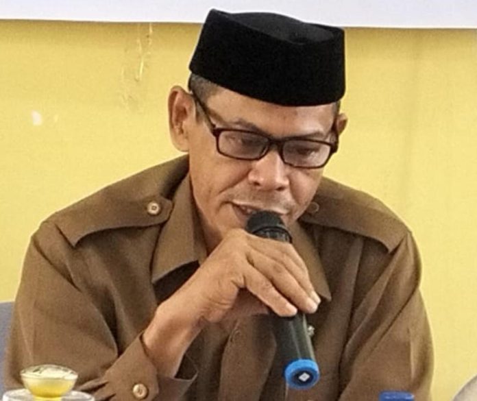 Kepala SMKN 1 Sinjai, Drs. Sulaiman Lesang