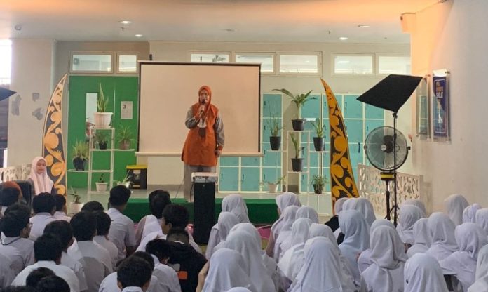 SMP Islam Athirah 1 Makassar Gelar Trial Class