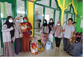Himpunan Mahasiswa Epidemiologi FKM Unhas Salurkan Bantuan Donasi ke Pengungsi Banjir di Makassar