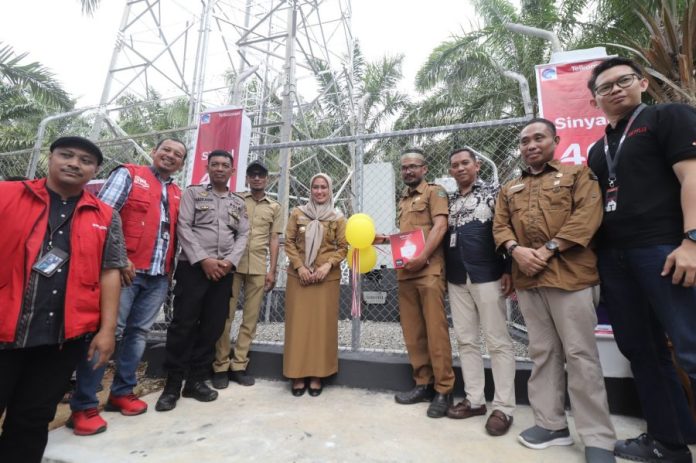 Peresmian BTS di Desa Maipi Kecamatan Masamba.[Foto: Porta Luwu Utara]