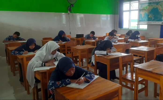 Baznas Fasilitasi Tim Athirah Bone Gelar Seleksi Penerima Beasiswa Kalla Educare di Enrekang