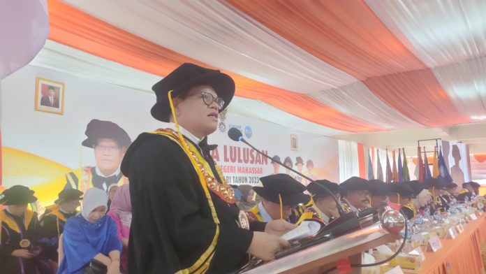 Wisuda Periode Februari 2023, Rektor UNM Dorong Alumni Berkiprah di Kancah Internasional