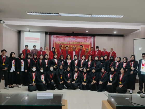 FKM Unhas Gelar Yudisium dan Ramah Tamah Pelepasan Alumni Periode Maret 2023